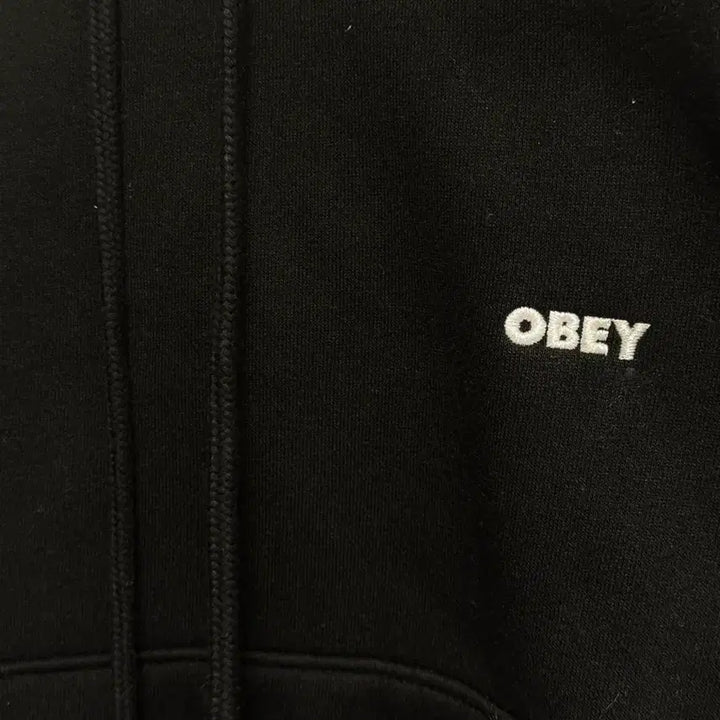 [BUNJANG] OBEY Crop Hoodie Black / 오베이 OBEY 크롭 후드티 블랙