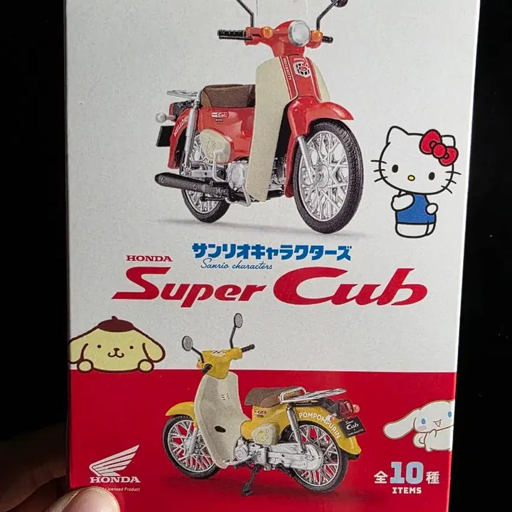 [BUNJANG] Honda Super Cub Sanrio Characters 1/24 Scale Model Figure (Keropi) / 혼다 슈퍼커브 산리오 캐릭터즈 1/24 스케일 모형 피규어