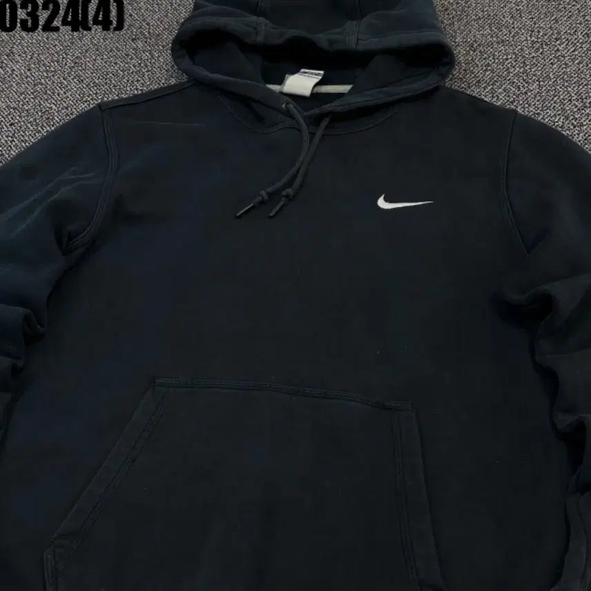 [SOLD OUT] 나이키 스우시 후드티 블랙