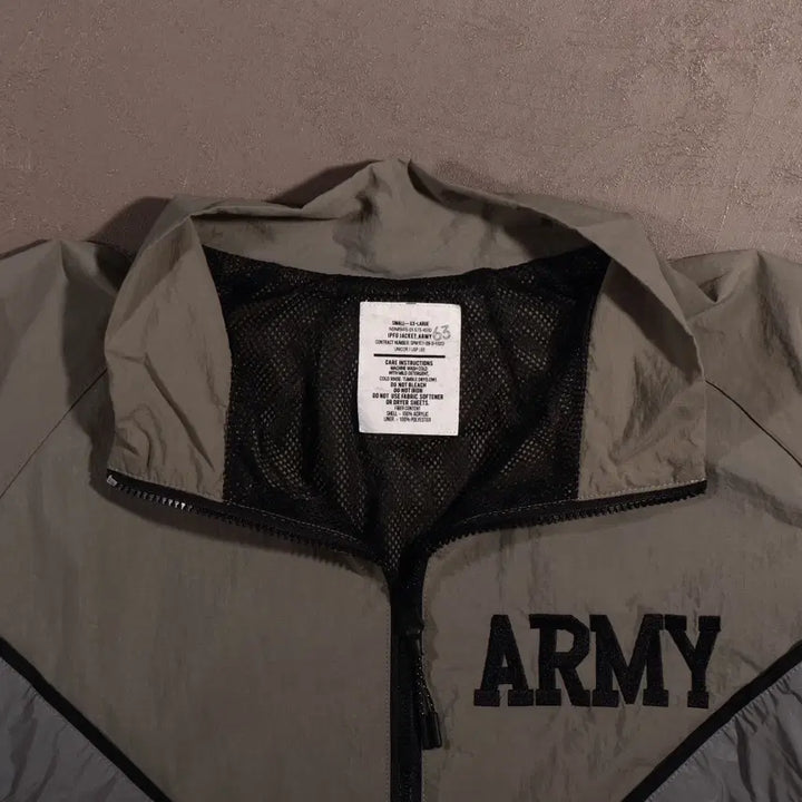 [BUNJANG] US Army IPFU Windbreaker Jacket C490 / IPFU 미 육군 바람막이 자켓 C490