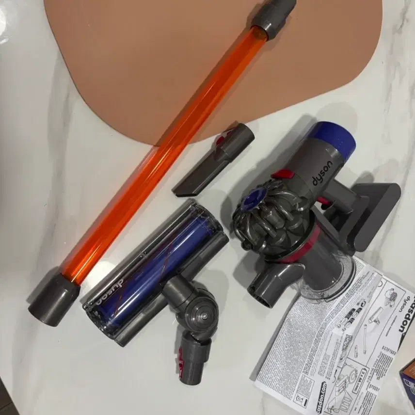 [BUNJANG] Dyson Cordless Toy Vacuum Cleaner / 무료 배송 다이슨 코드리스 장난감 청소기