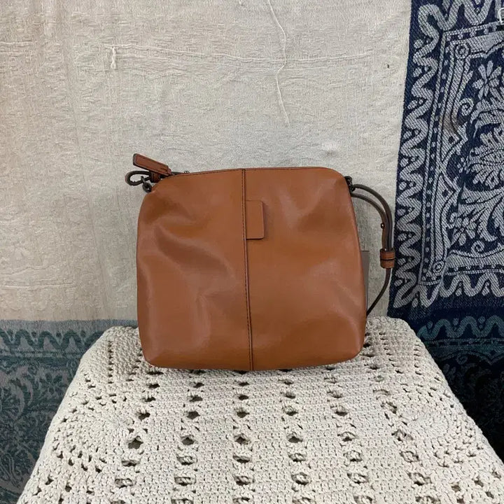[BUNJANG] Elle Brown Synthetic Leather Crossbody Bag / [F] 엘르 브라운 합성가죽 크로스백 숄더백 가방