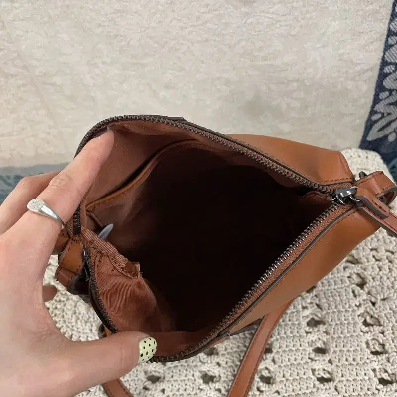 [BUNJANG] Elle Brown Synthetic Leather Crossbody Bag / [F] 엘르 브라운 합성가죽 크로스백 숄더백 가방