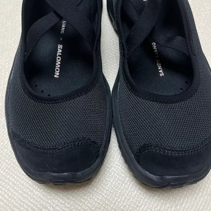 [SOLD OUT] 살로몬 샌디리앙 메리제인 블랙 250