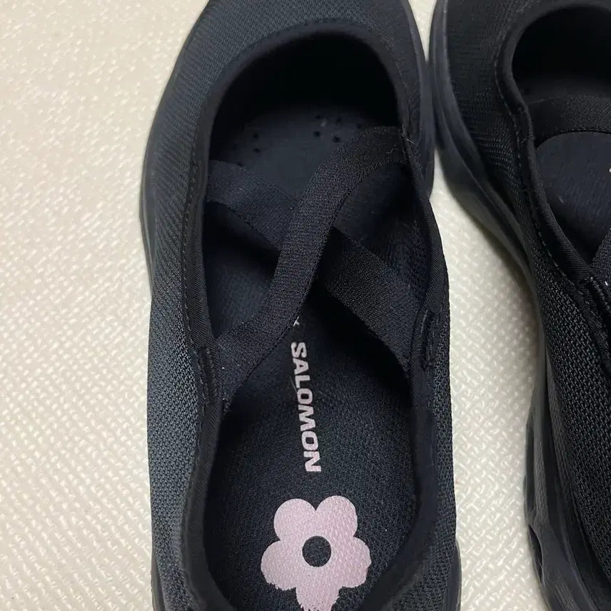 [SOLD OUT] 살로몬 샌디리앙 메리제인 블랙 250