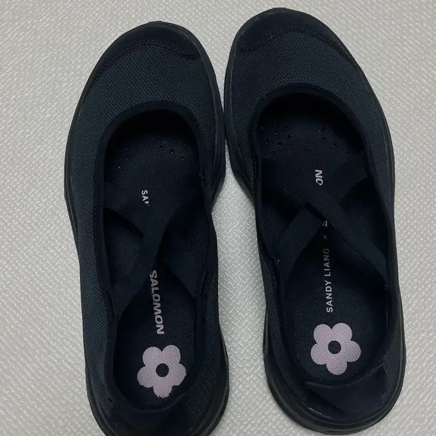 [SOLD OUT] 살로몬 샌디리앙 메리제인 블랙 250
