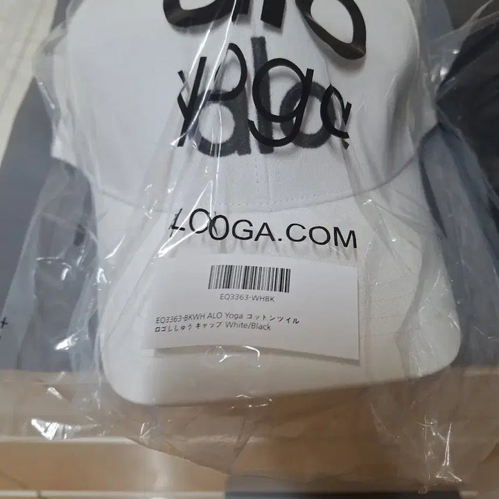 [BUNJANG] Alo Yoga Ball Cap White/Black Bundle Set / 알로 요가 볼캡 화이트/블랙 세트 일괄 6.5새상품