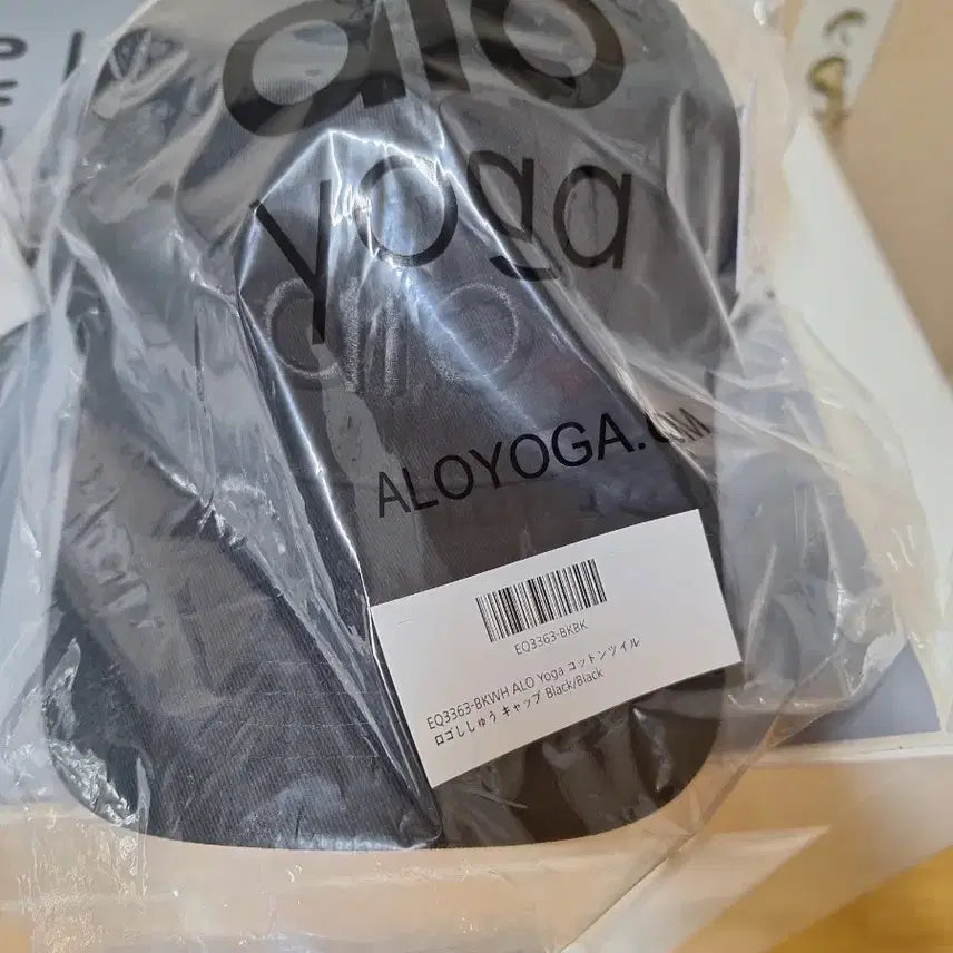 [BUNJANG] Alo Yoga Ball Cap White/Black Bundle Set / 알로 요가 볼캡 화이트/블랙 세트 일괄 6.5새상품