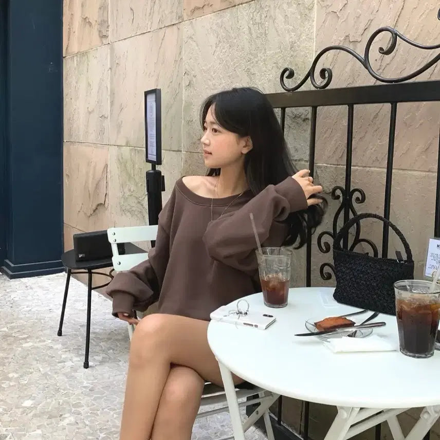 [BUNJANG] Shopbowl Off-Shoulder Cotton Sweatshirt (Brown) / 샵보울 Cotton mtm 오프숄더 맨투맨 브라운