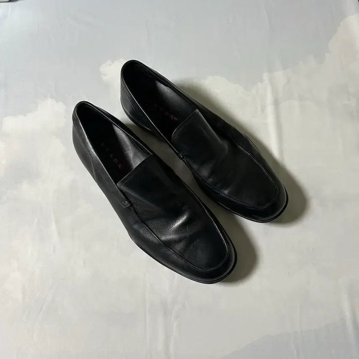 [BUNJANG] Prada Sports Loafers Shoes / Prada sports loafers shoes