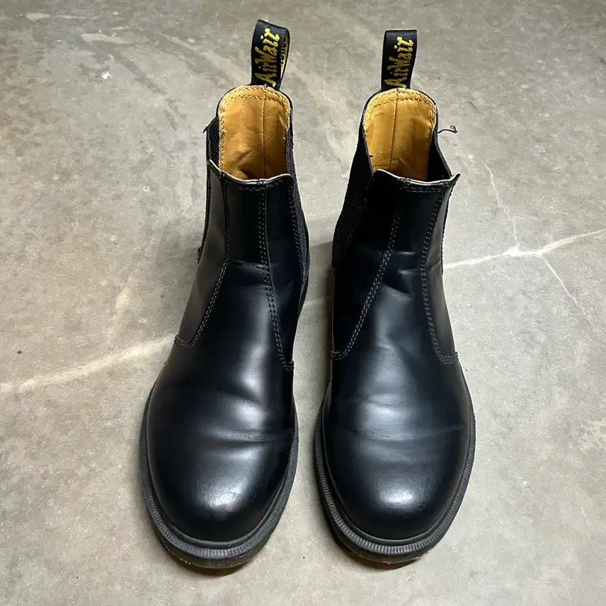 [BUNJANG] Dr. Martens 2976 Chelsea Boots Black (UK 5) / 닥터마틴 2976 첼시 부츠 블랙 (UK 5 / 240)
