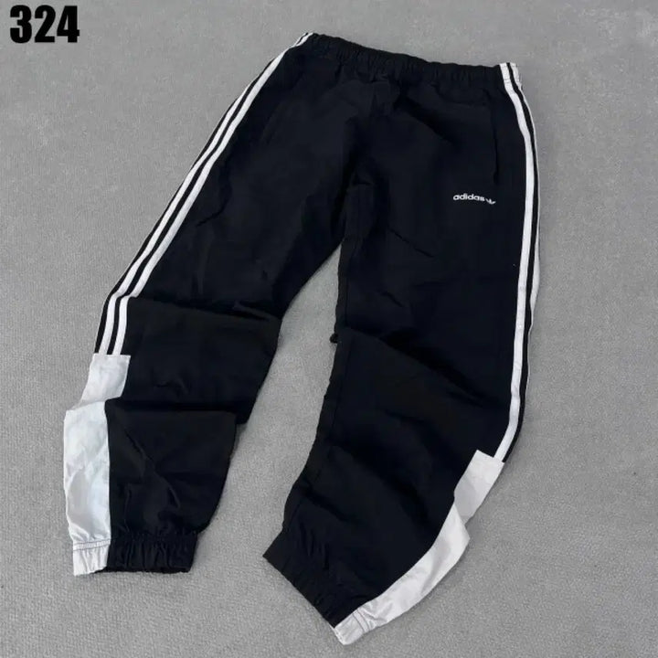 [BUNJANG] Adidas Three-Stripe Training Pants Black / 아디다스 삼선 트레이닝 바지 블랙