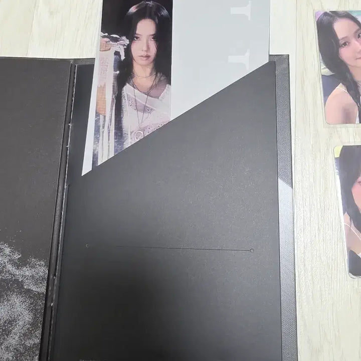 [BUNJANG] BLACKPINK Jisoo DEADLINE SILVER Version Photocard / 블랙핑크 DEADLINE 데드라인 SILVER 버전 지수 앨범 포토카드