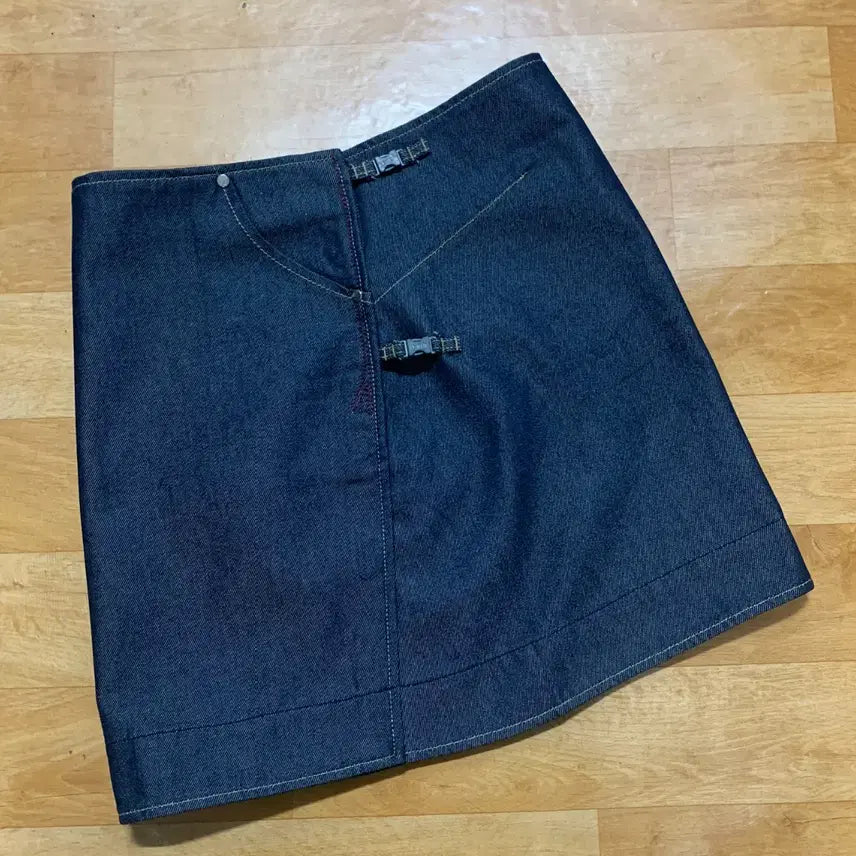 [BUNJANG] LEVIS Engineered Jeans Denim Wrap Skirt (M) / LEVIS 리바이스 엔지니어드 진 데님 랩 스커트(M 사이즈)