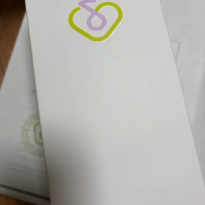 [BUNJANG] IU Official Light Stick (I-KE) 6th 7th Fanclub Kit / 아이유 응원봉 아이크 6기 7기 팬클럽 키트