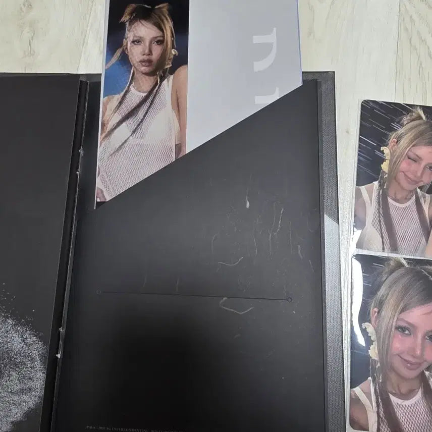 [SOLD OUT] 블랙핑크 DEADLINE 데드라인 SILVER 버전 리사 앨범 포토카드