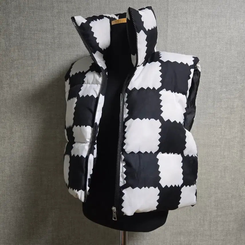 [BUNJANG] Grid Pattern Cotton Padded Vest (M) / 격자무늬 솜패딩조끼(M)