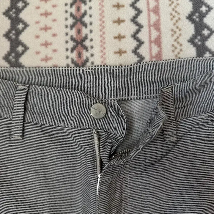 [BUNJANG] Carhartt Striped Shorts 28 Inch / 칼하트 스트라이프 반바지 28인치