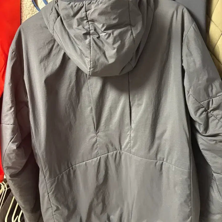[SOLD OUT] 살로몬 후드 모디세이 패딩 자켓 L사이즈 블랙