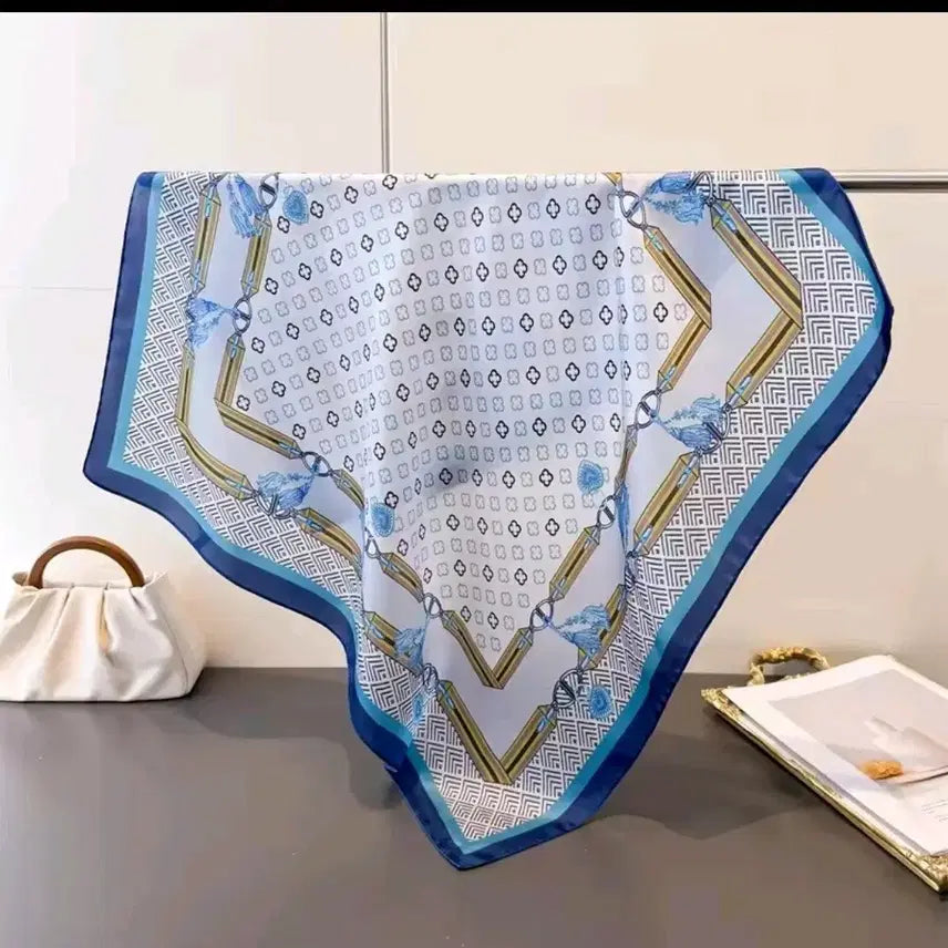 [BUNJANG] Blue Pattern Silk Scarf / 블루 패턴 실크 스카프