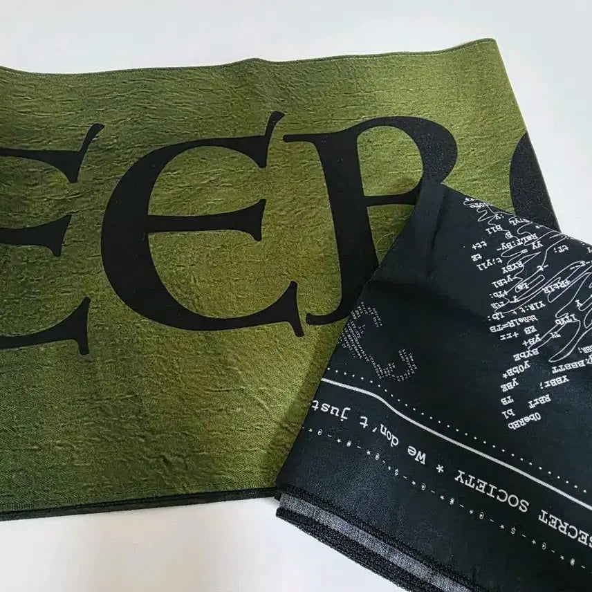 [BUNJANG] Lee Jun Young Liberty Bandana / 이준영 리버티 슬로건, 반다나