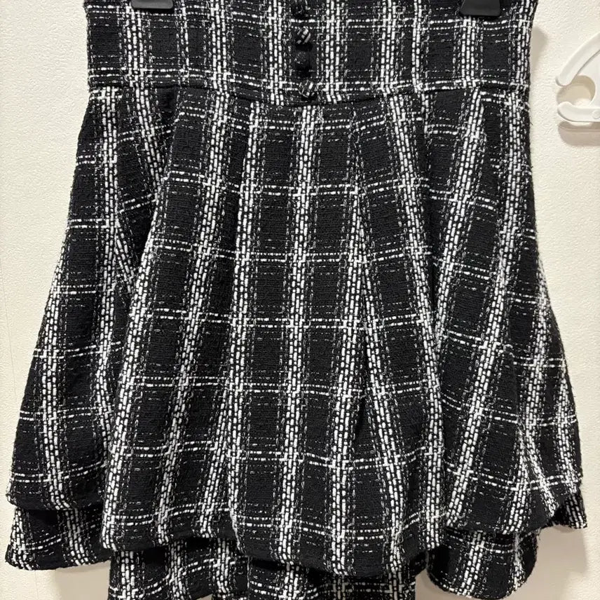 [BUNJANG] Evelyn Check Skirt / 에블린 치마 스커트 치도리 리즈리사미셸앙크루즈디마럽로지타시허니셋업