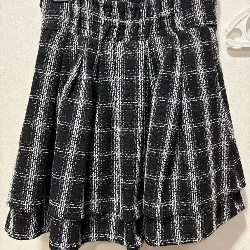 [BUNJANG] Evelyn Check Skirt / 에블린 치마 스커트 치도리 리즈리사미셸앙크루즈디마럽로지타시허니셋업