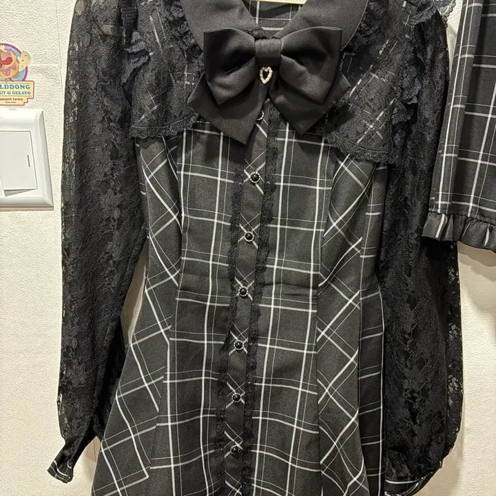 [BUNJANG] Shiheony Ruffle Set Up / 시허니 러플 셋업 리즈리사로지타디마럽앙크루즈버블즈미셸마카롱