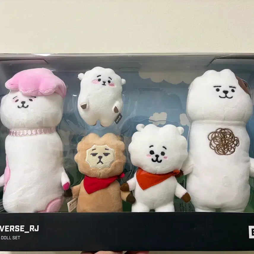 [SOLD OUT] BT21 유니버스 가족인형 세트 한정판 RJ (JIN)