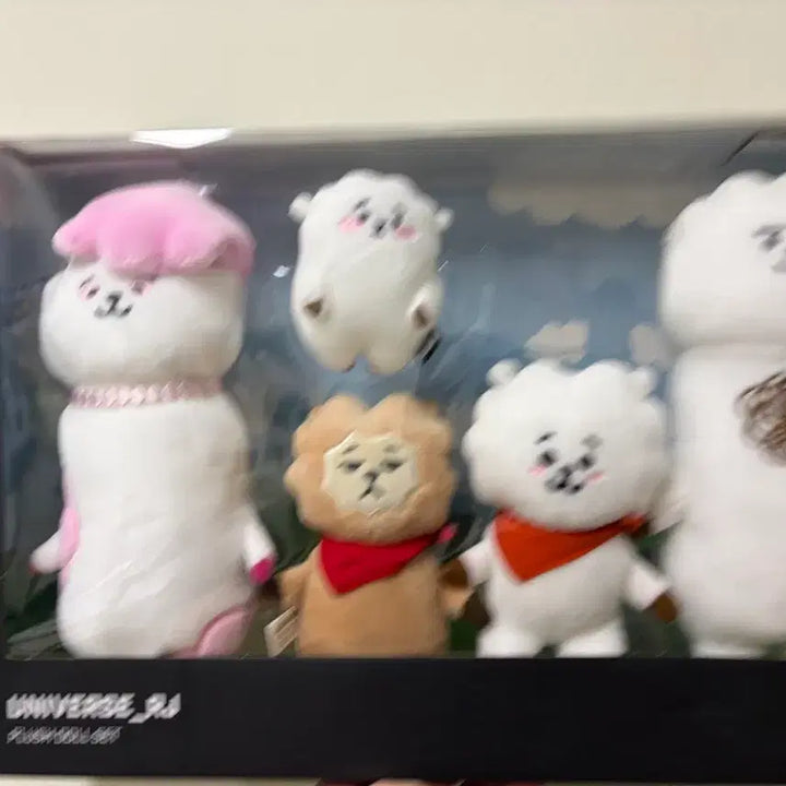 [SOLD OUT] BT21 유니버스 가족인형 세트 한정판 RJ (JIN)