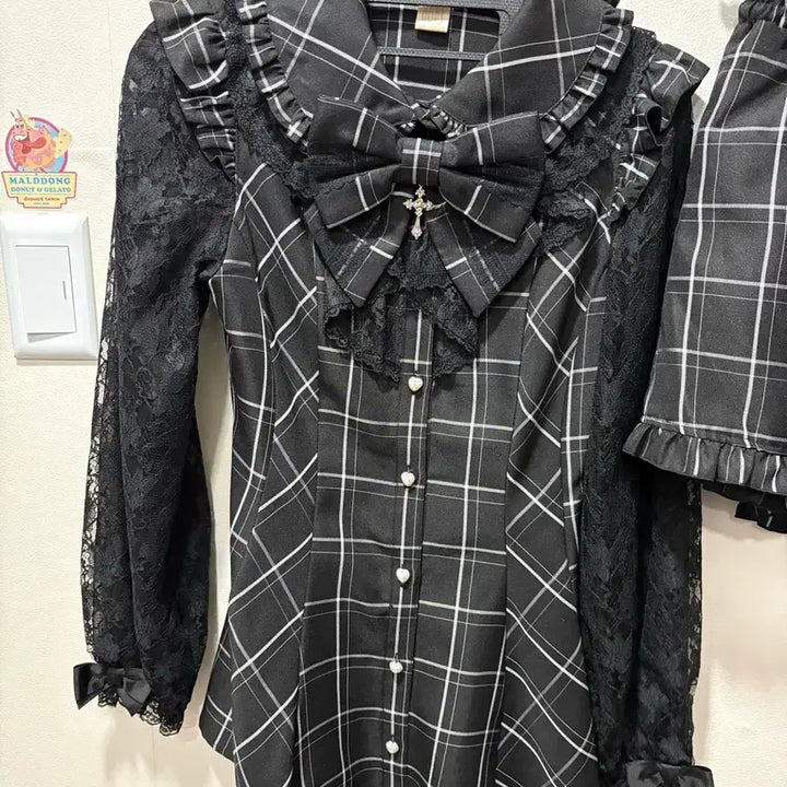 [BUNJANG] Siheony Check Ruffle Cross Set Up / 시허니 체크러플십자가 셋업 로지타앙크루즈디마럽리즈리사미셸마카롱버블즈