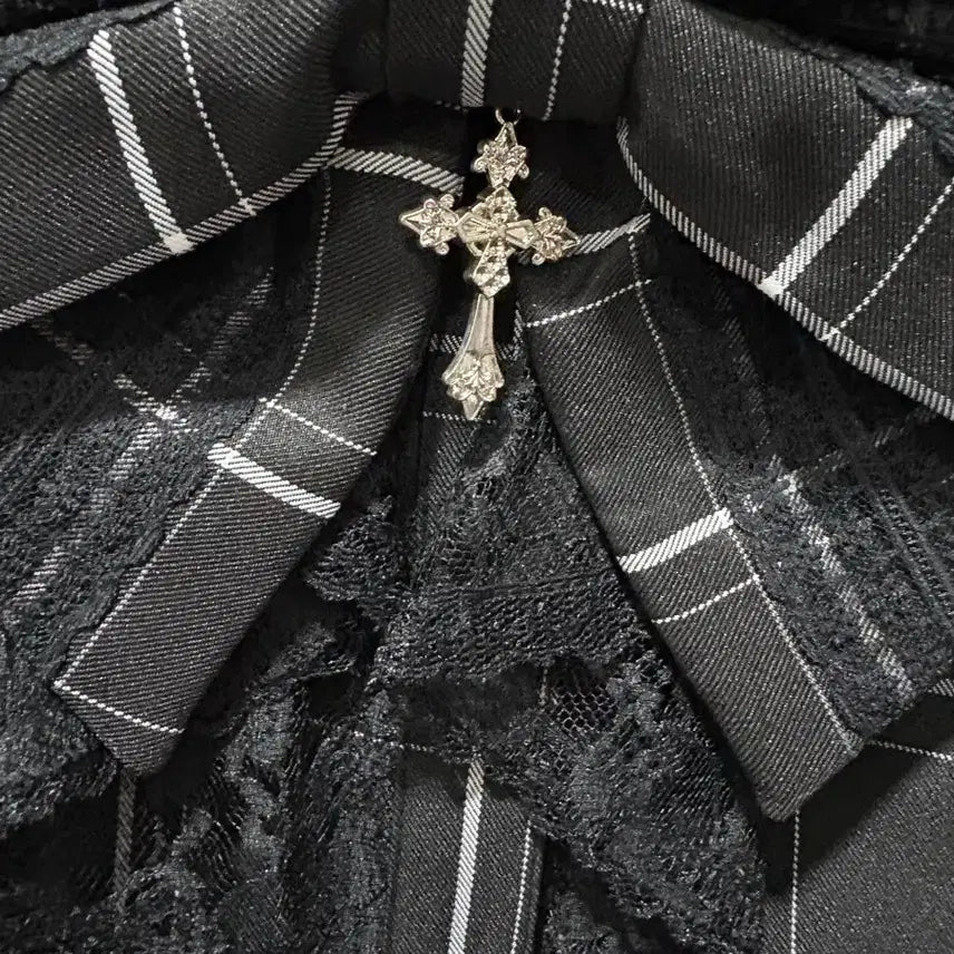 [BUNJANG] Siheony Check Ruffle Cross Set Up / 시허니 체크러플십자가 셋업 로지타앙크루즈디마럽리즈리사미셸마카롱버블즈