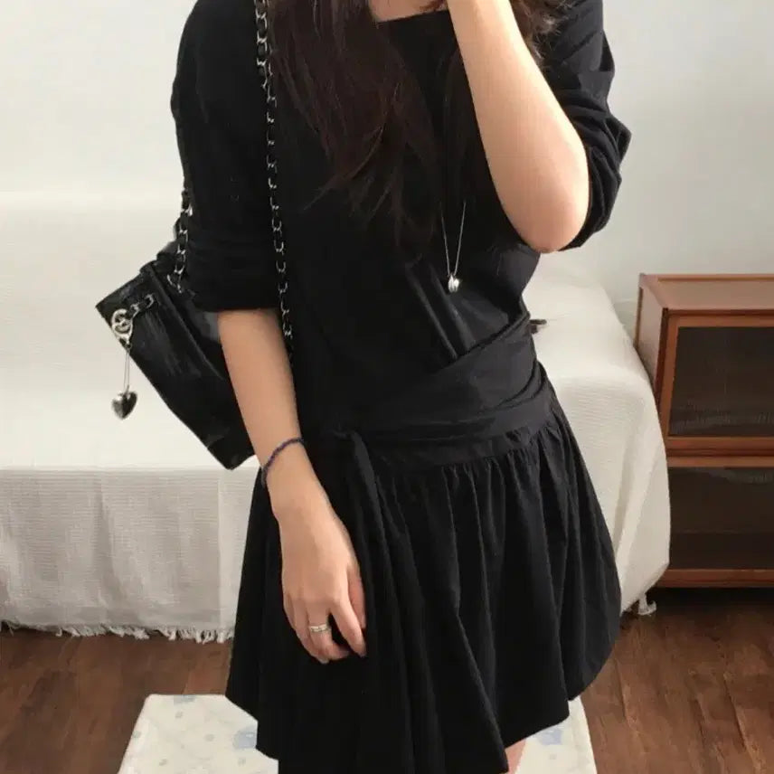 [BUNJANG] Oberall Fever One-Piece Dress (Black) / 오베럴 피버원피스(블랙)