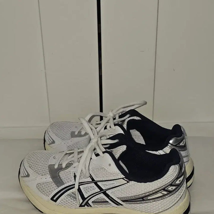 [BUNJANG] ASICS Gel-1130 White Midnight / 아식스 젤-1130 화이트 미드나잇 (240)
