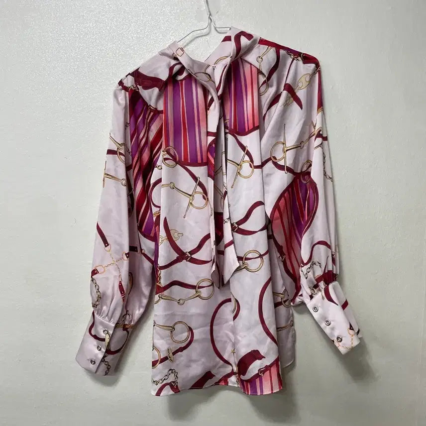 [SOLD OUT] 빈티지구 블루페페 체인/홀스 패턴 블라우스