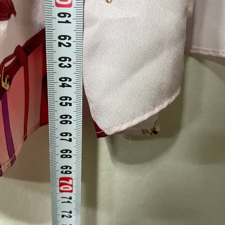 [SOLD OUT] 빈티지구 블루페페 체인/홀스 패턴 블라우스