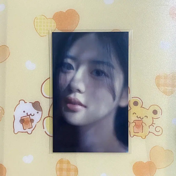 [BUNJANG] ILLIT Minju Super Real Me Universal Photocard / 아일릿 민주 슈퍼리얼미 유니버셜 포카 양도