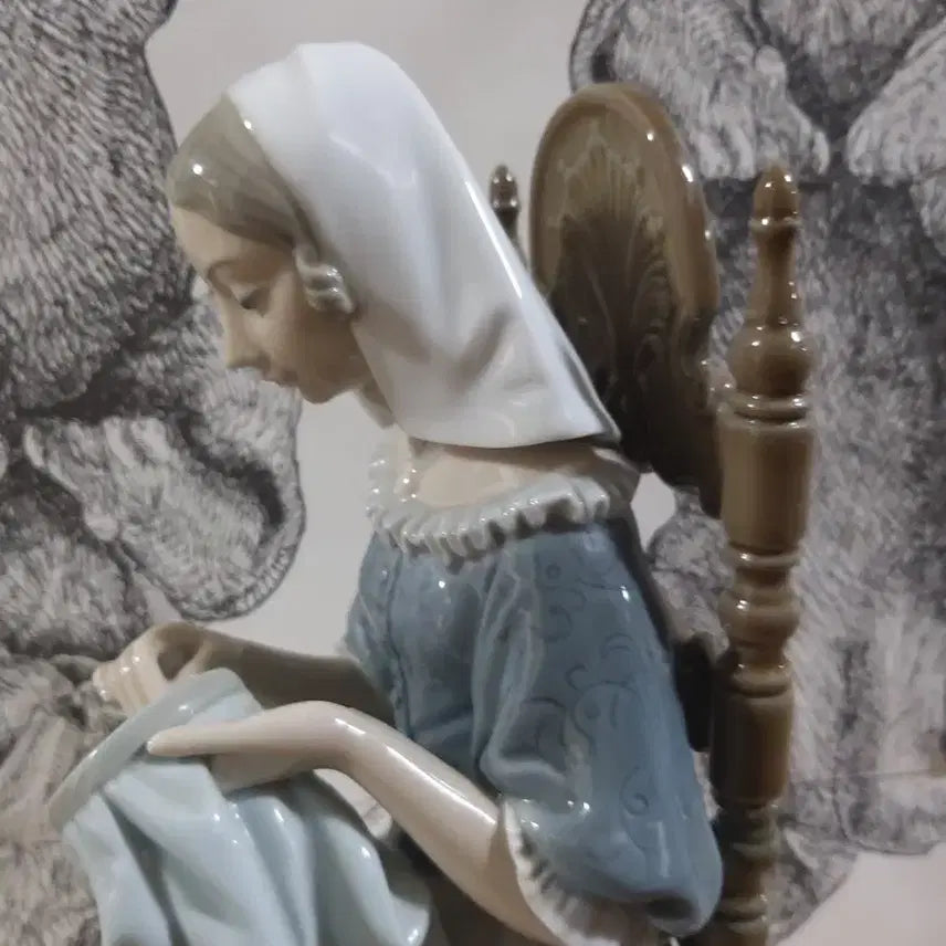 [BUNJANG] YADRO Spanish Woman Ceramic Figurine / Spain 야드로 여인