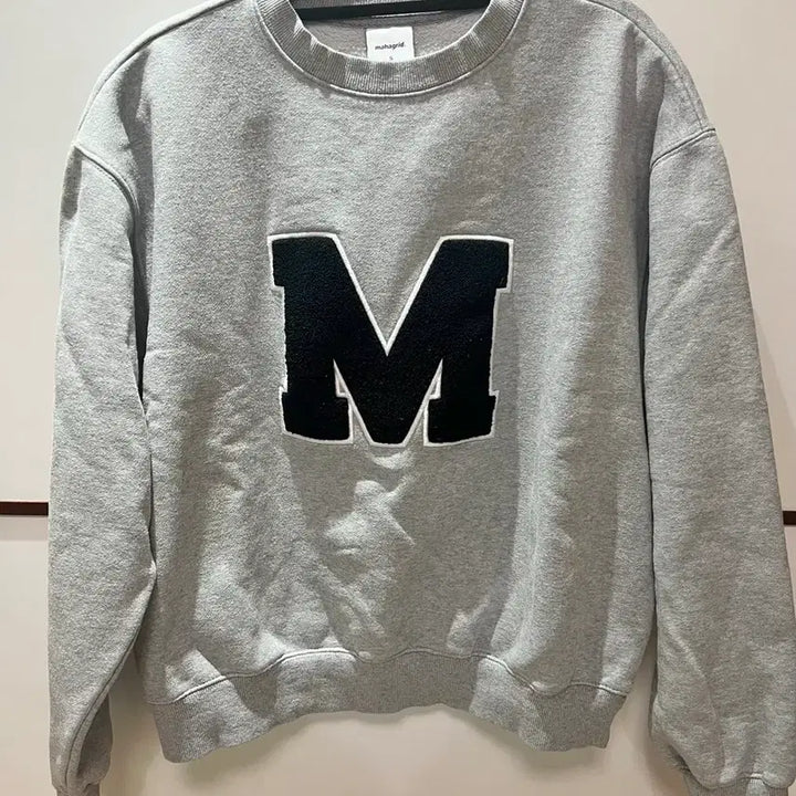 [SOLD OUT] 기모 맨투맨 2개