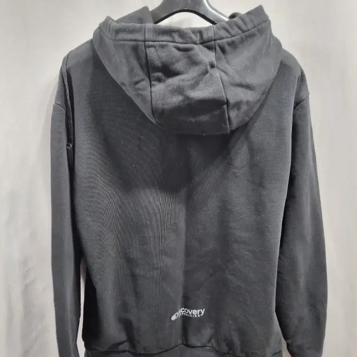 [BUNJANG] Discovery Black Hoodie 95 / 디스커버리 검정색 후드티 95