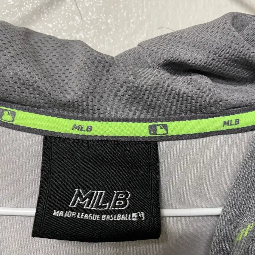 [BUNJANG] Vintage MLB New York Yankees Hoodie Grey / 빈티지구 MLB 뉴욕 양키스 후드티 그레이