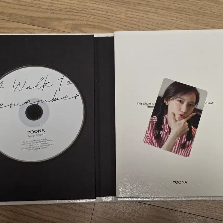 [BUNJANG] Yoona A Walk to Remember (Summer Night) Album / 윤아 A Walk to Remember (여름밤) 앨범 팝니다!