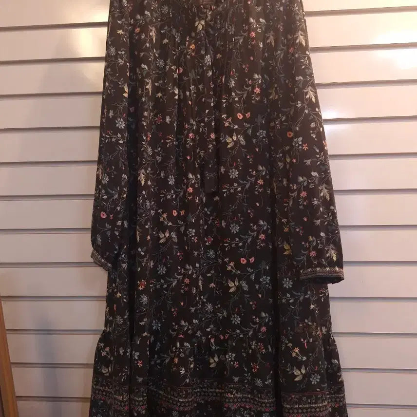 [SOLD OUT] 써스데이아일랜드 플라워 패턴 롱 원피스