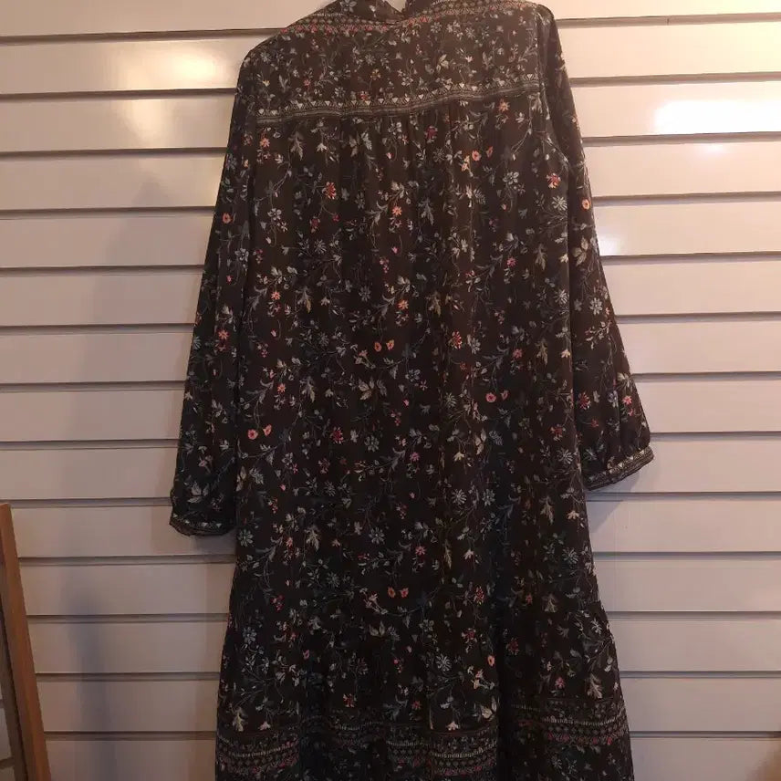 [SOLD OUT] 써스데이아일랜드 플라워 패턴 롱 원피스