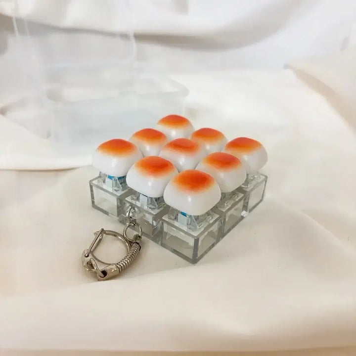 [BUNJANG] Marshmallow Clicker Keyring Keyboard 9-Keycaps / (미개봉 새상품) 구운마시멜로 딸깍이 클릭커 키링 키보드 9구 키캡