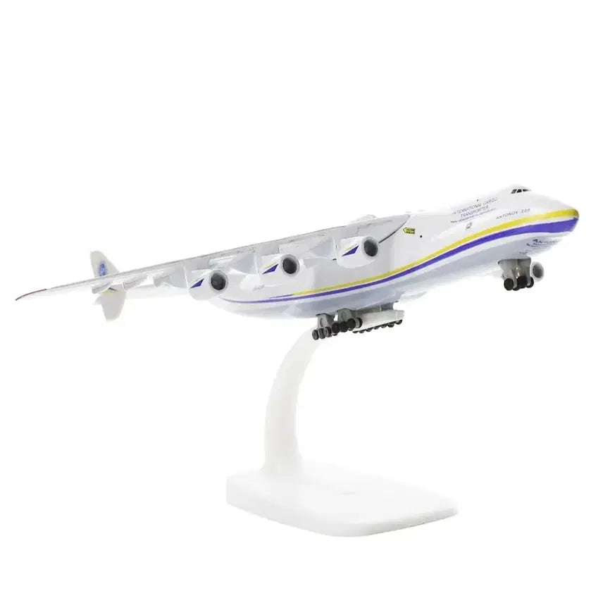 [BUNJANG] Antonov AN-225 Transport Airplane Model / (금속) 안토노프 AN-225 수송기 모형(피규어) 팝니다.