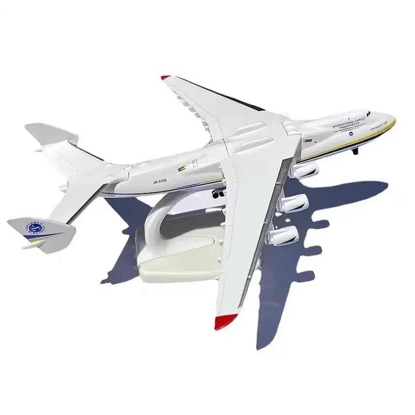 [BUNJANG] Antonov AN-225 Transport Airplane Model / (금속) 안토노프 AN-225 수송기 모형(피규어) 팝니다.