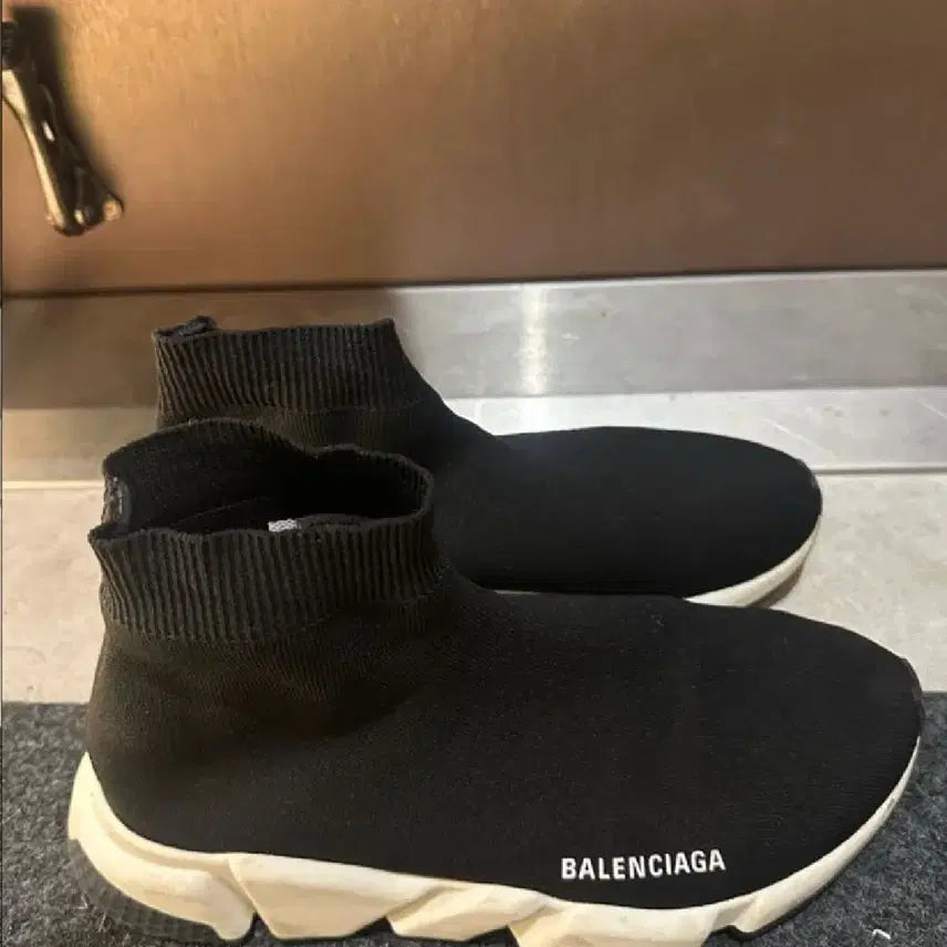 [BUNJANG] Balenciaga Speedrunner Sneakers / 발렌시아가 스피드러너 41사이즈 팝니다.