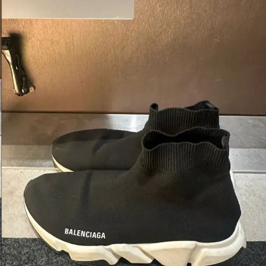 [BUNJANG] Balenciaga Speedrunner Sneakers / 발렌시아가 스피드러너 41사이즈 팝니다.