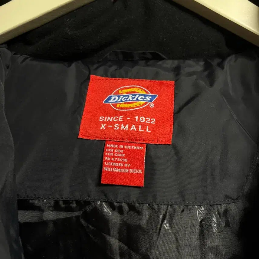 [BUNJANG] Dickies Red Hooded Windbreaker Jacket / 디키즈 레드 후드 바람막이 자켓